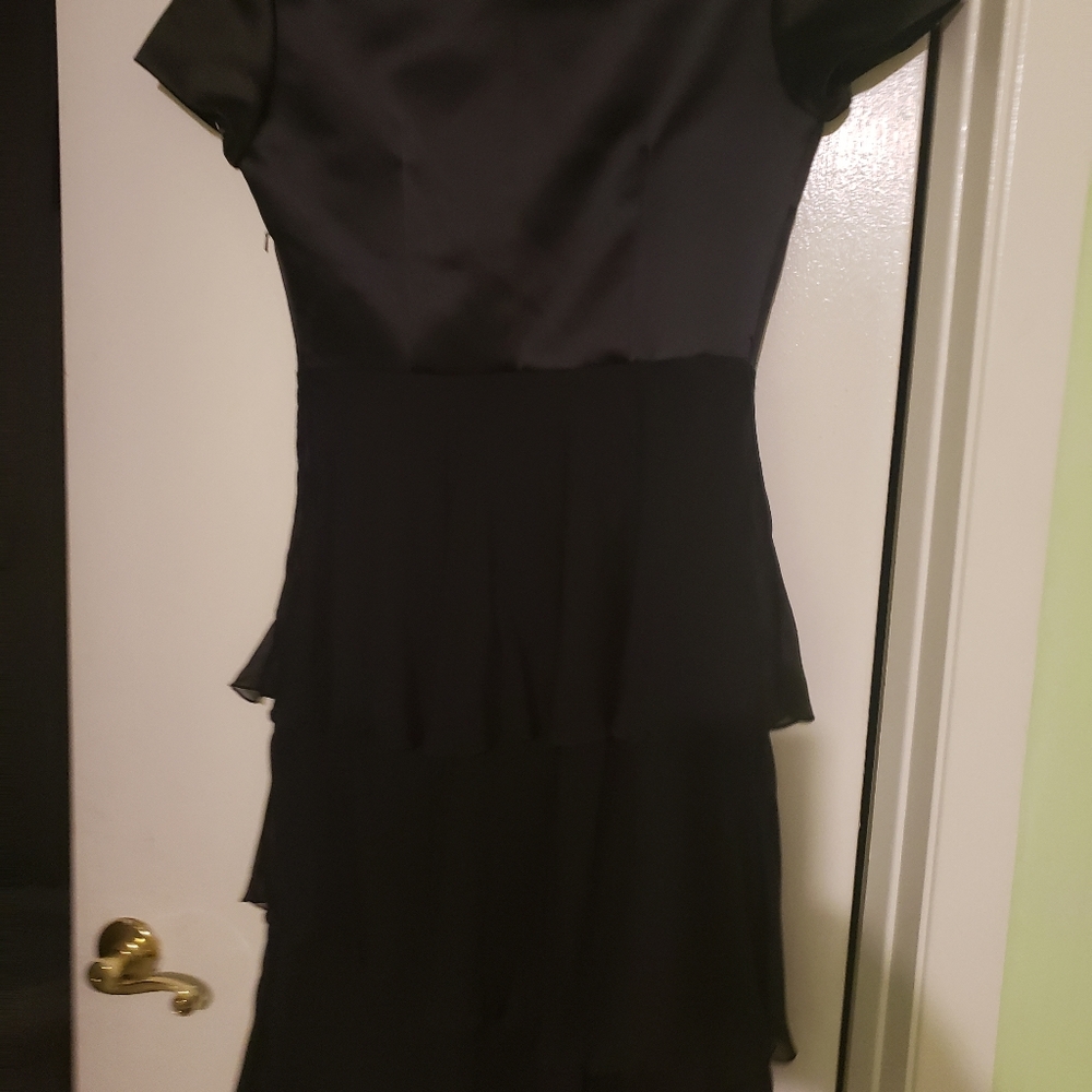 Dress - Picture 4 of 5